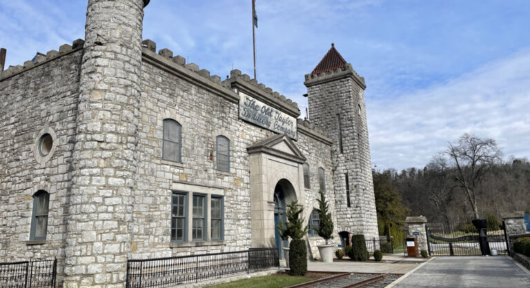 castle & key